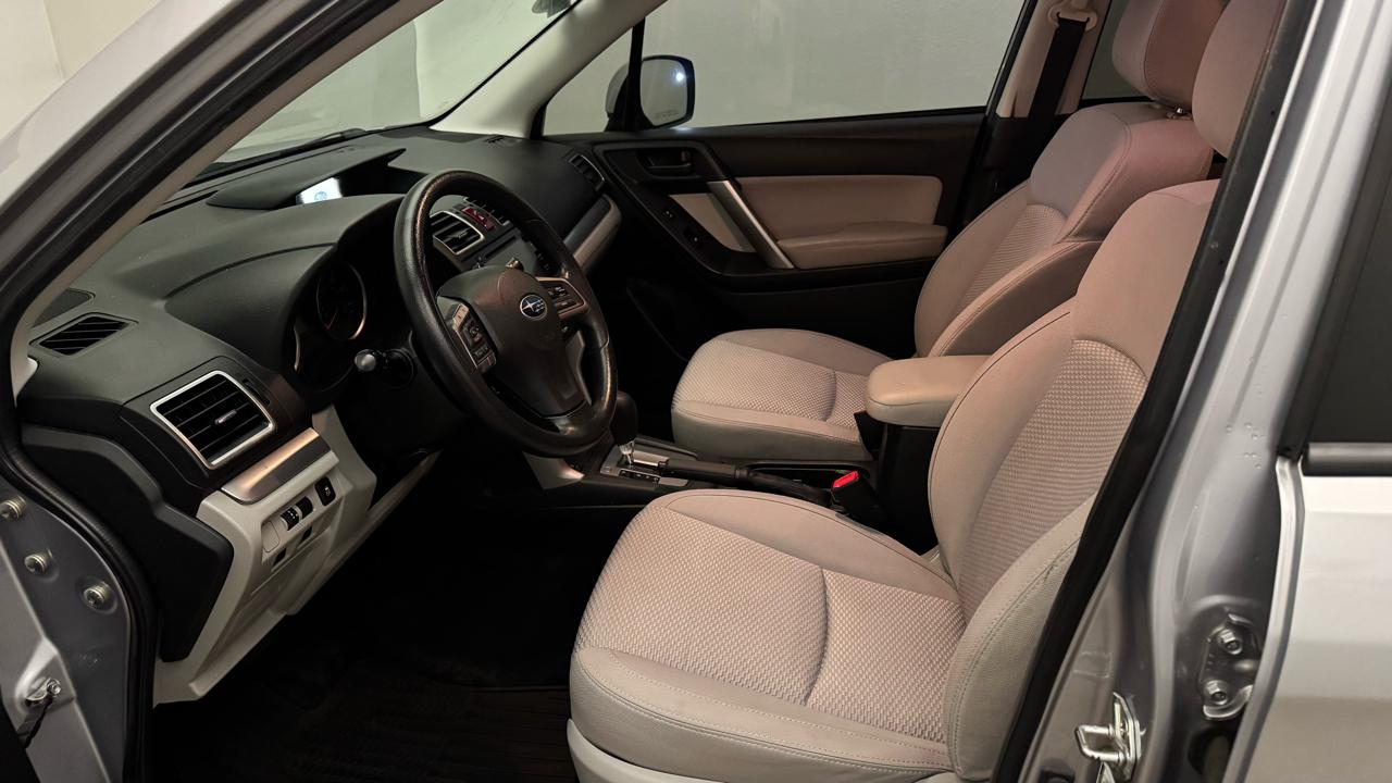 Subaru Forester 2.5i Premium PZEV CVT 2016