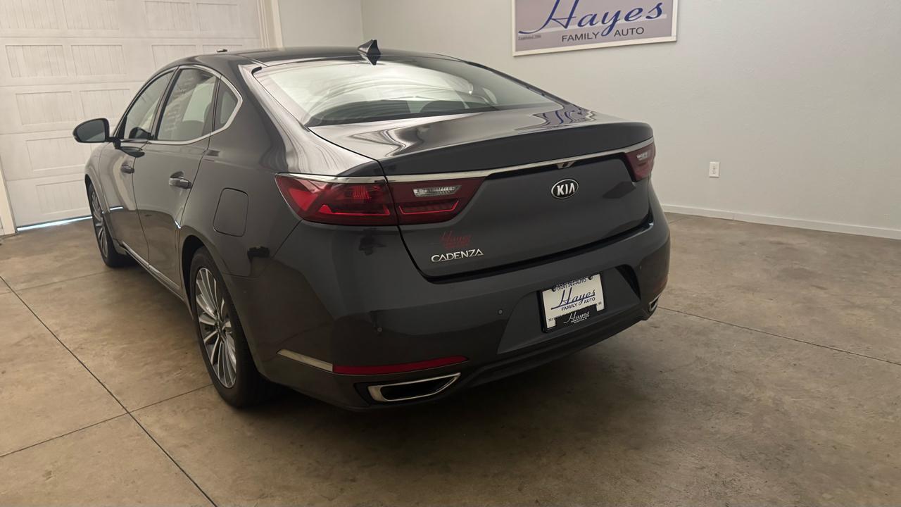 Kia Cadenza Premium 2019