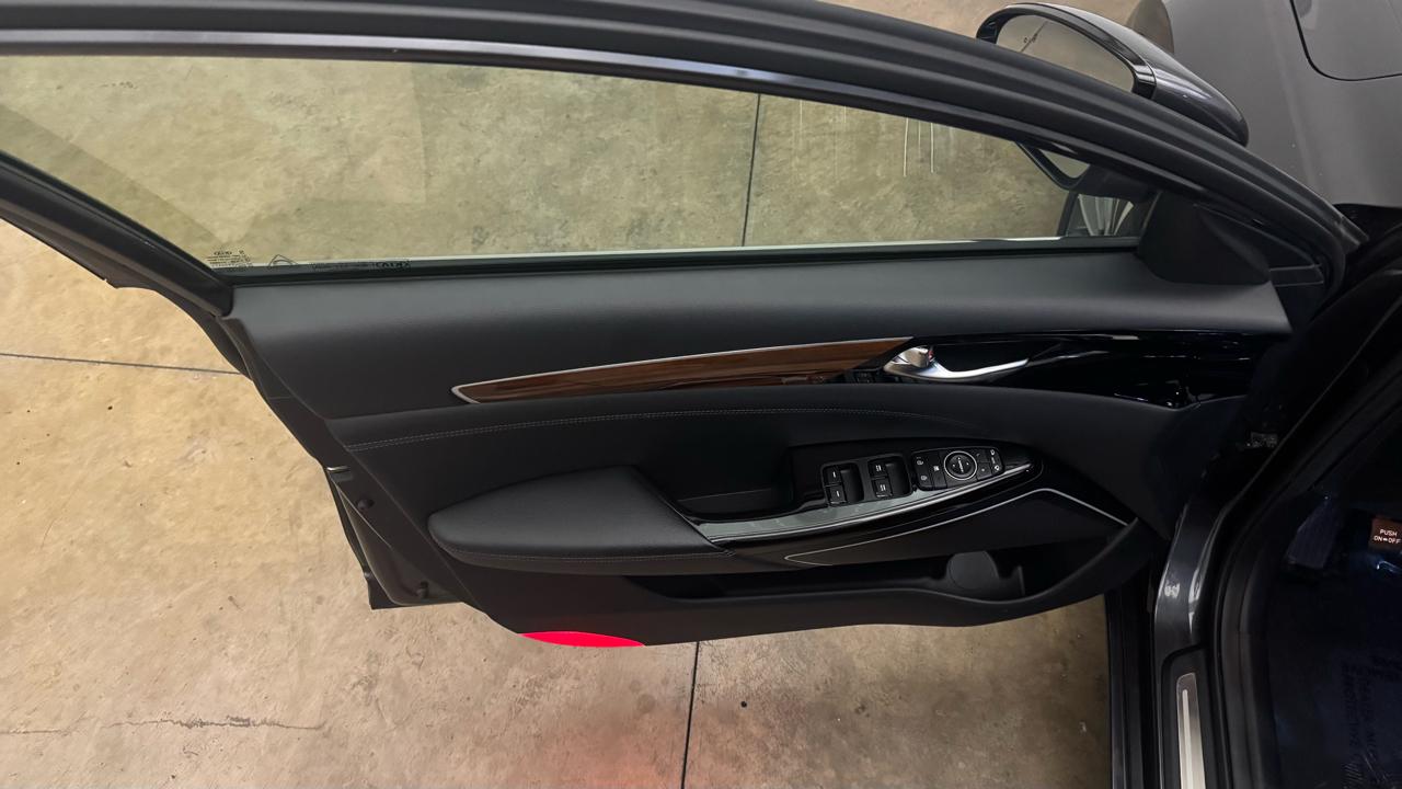 Kia Cadenza Premium 2019