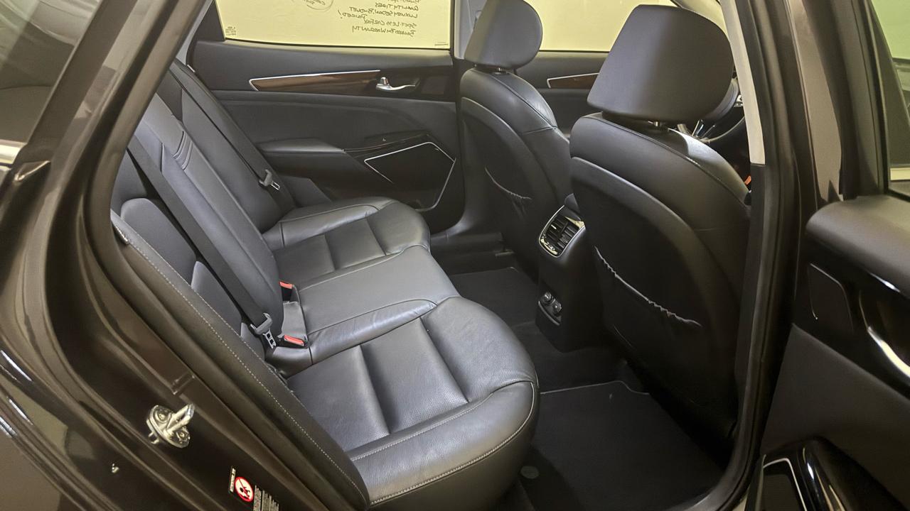 Kia Cadenza Premium 2019