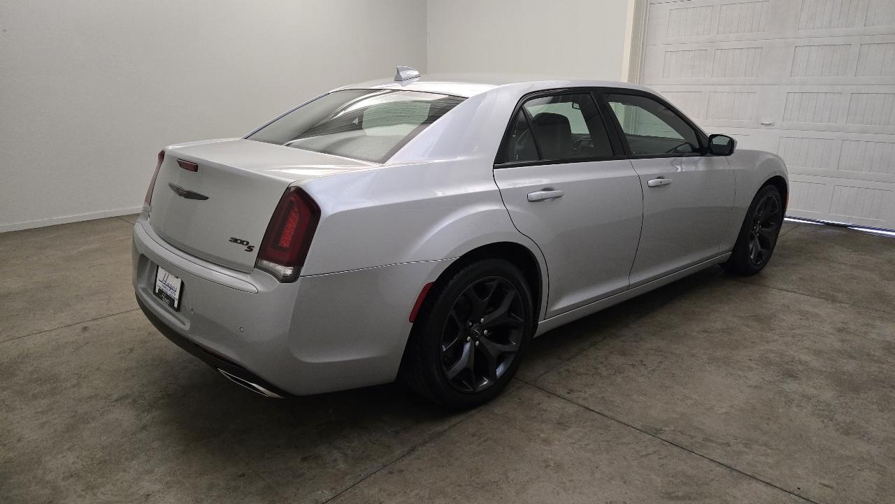 Chrysler 300 S 2021