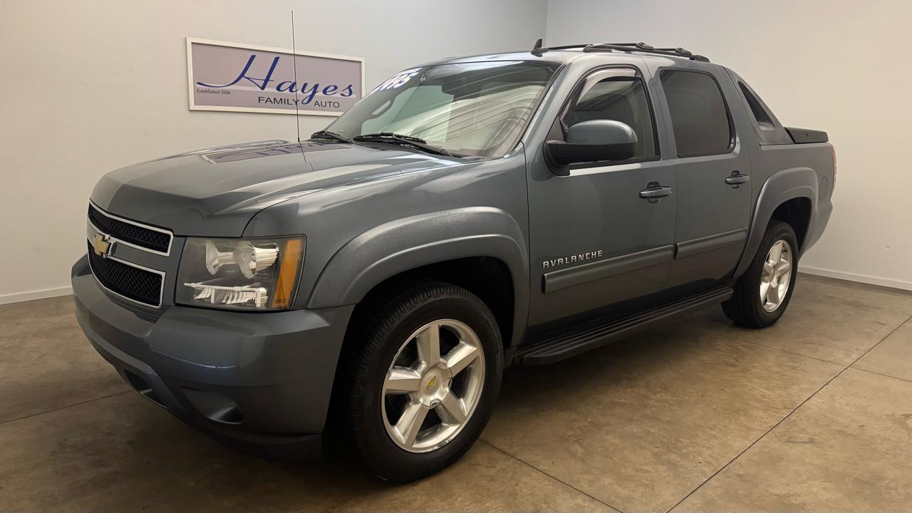 Chevrolet Avalanche LT 4WD 2011
