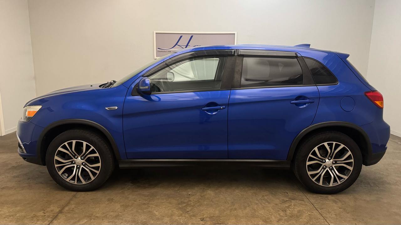 Mitsubishi Outlander Sport  2019