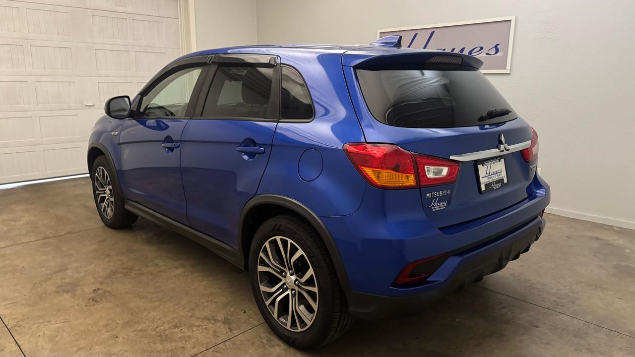 Mitsubishi Outlander Sport  2019