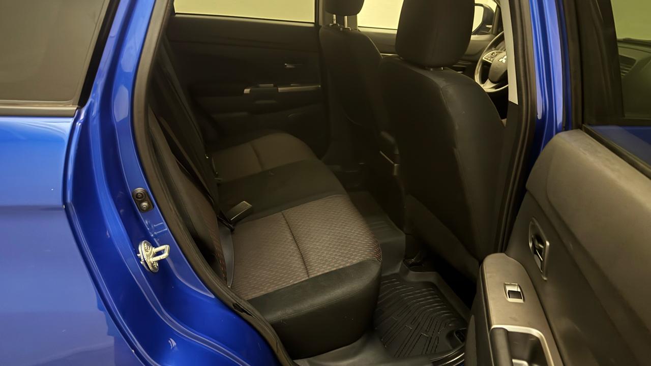Mitsubishi Outlander Sport  2019