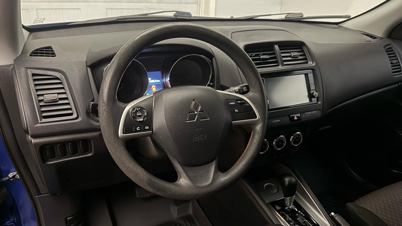 Mitsubishi Outlander Sport  2019