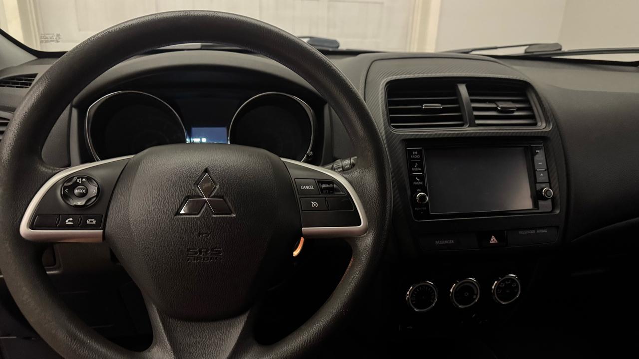Mitsubishi Outlander Sport  2019