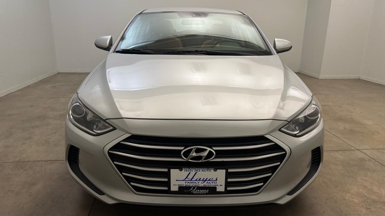 Hyundai Elantra SE 2017