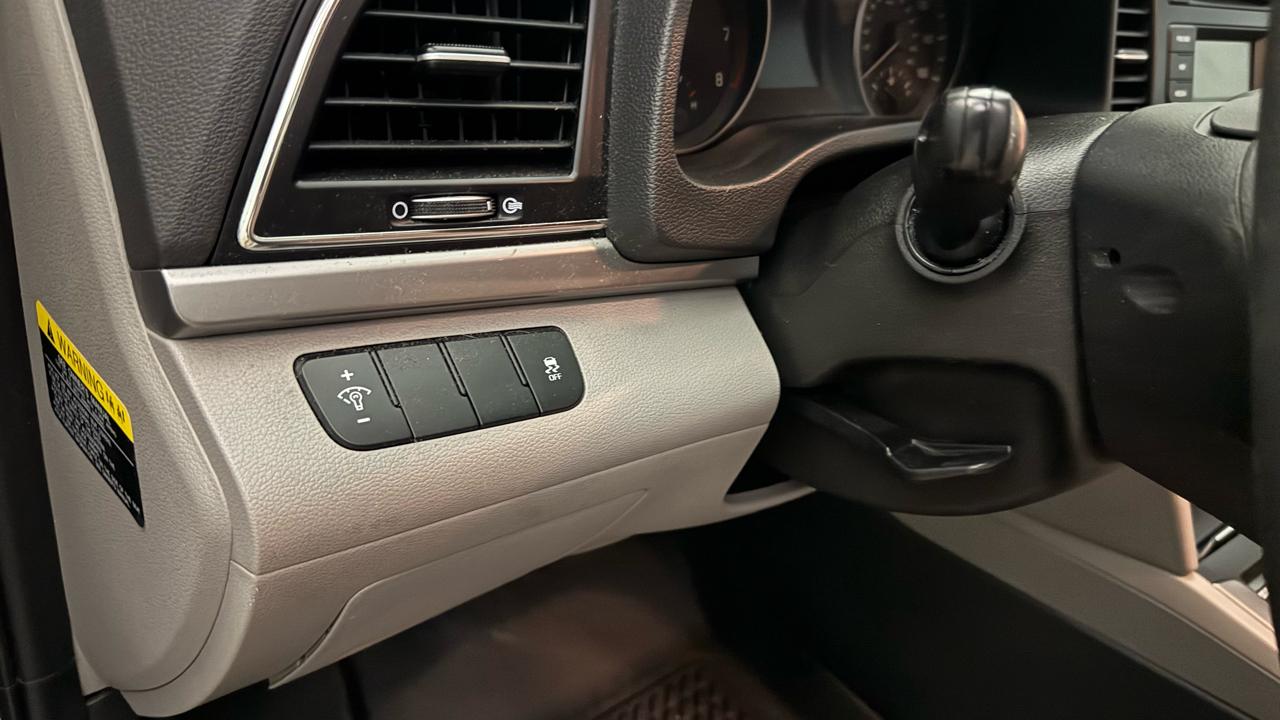 Hyundai Elantra SE 2017
