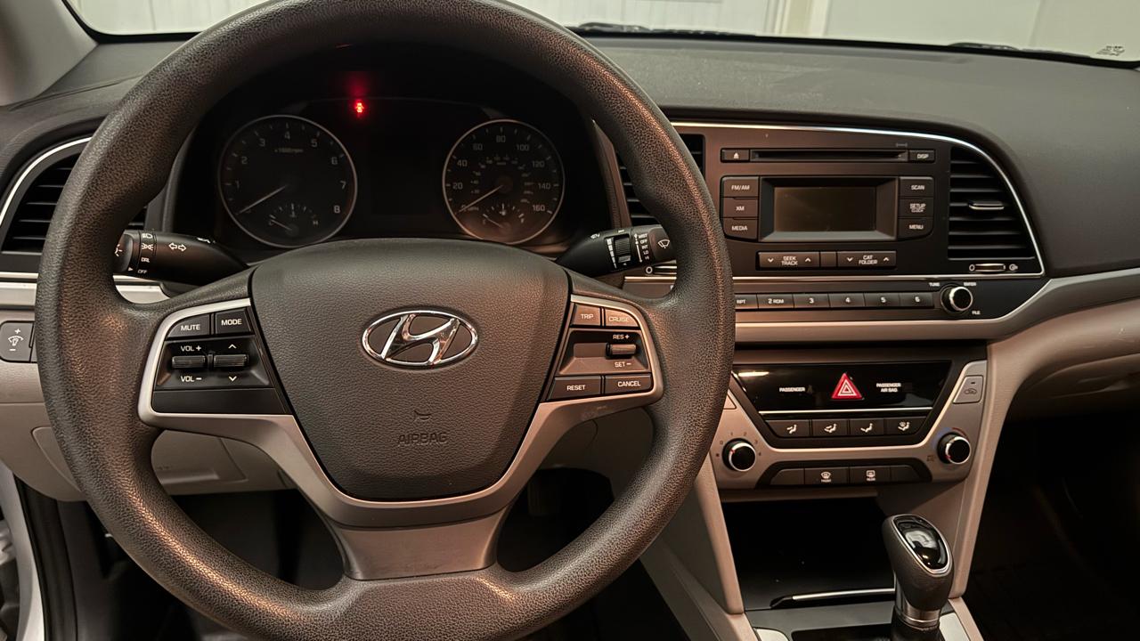 Hyundai Elantra SE 2017
