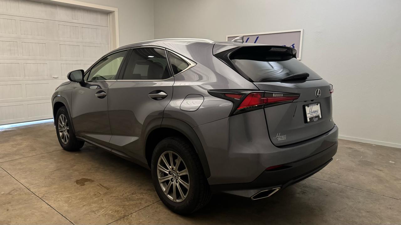 Lexus NX 300  2019