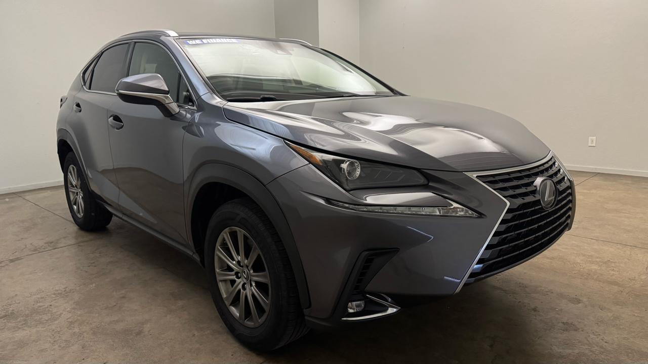 Lexus NX 300  2019