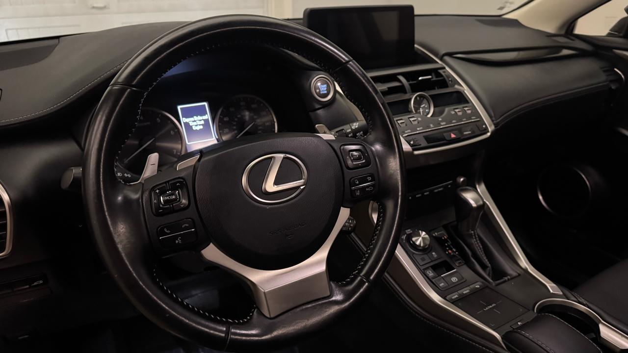 Lexus NX 300  2019