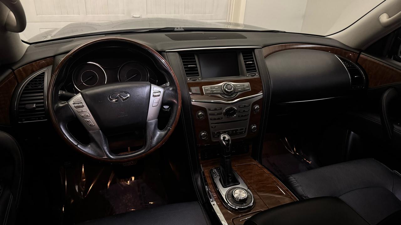 Infiniti QX80 LUXE 2019