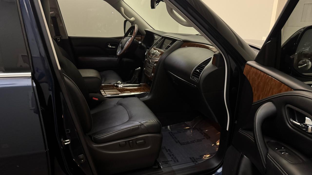 Infiniti QX80 LUXE 2019
