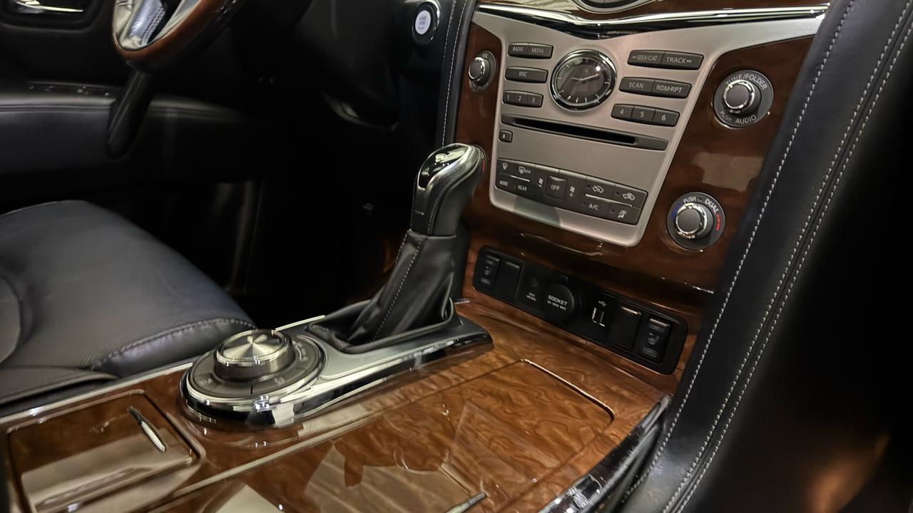 Infiniti QX80 LUXE 2019