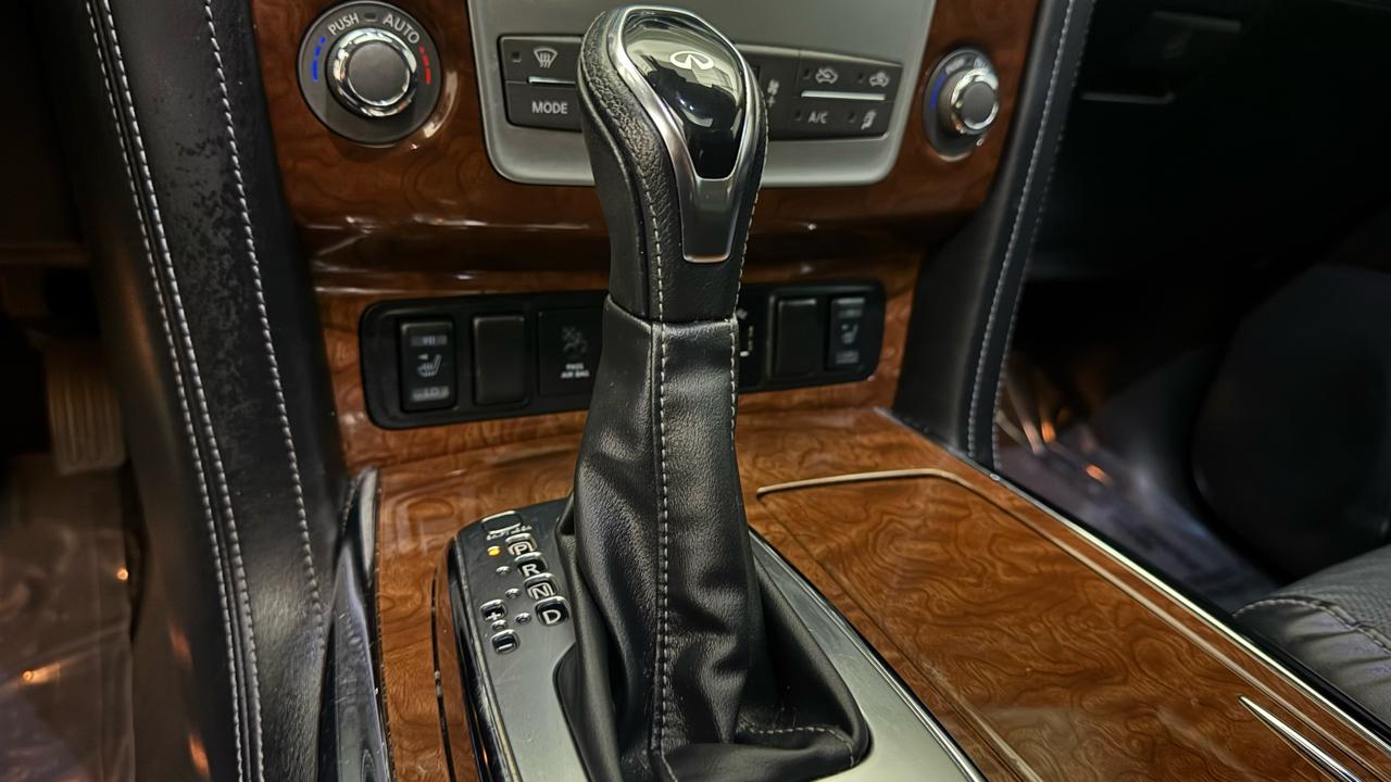 Infiniti QX80 LUXE 2019