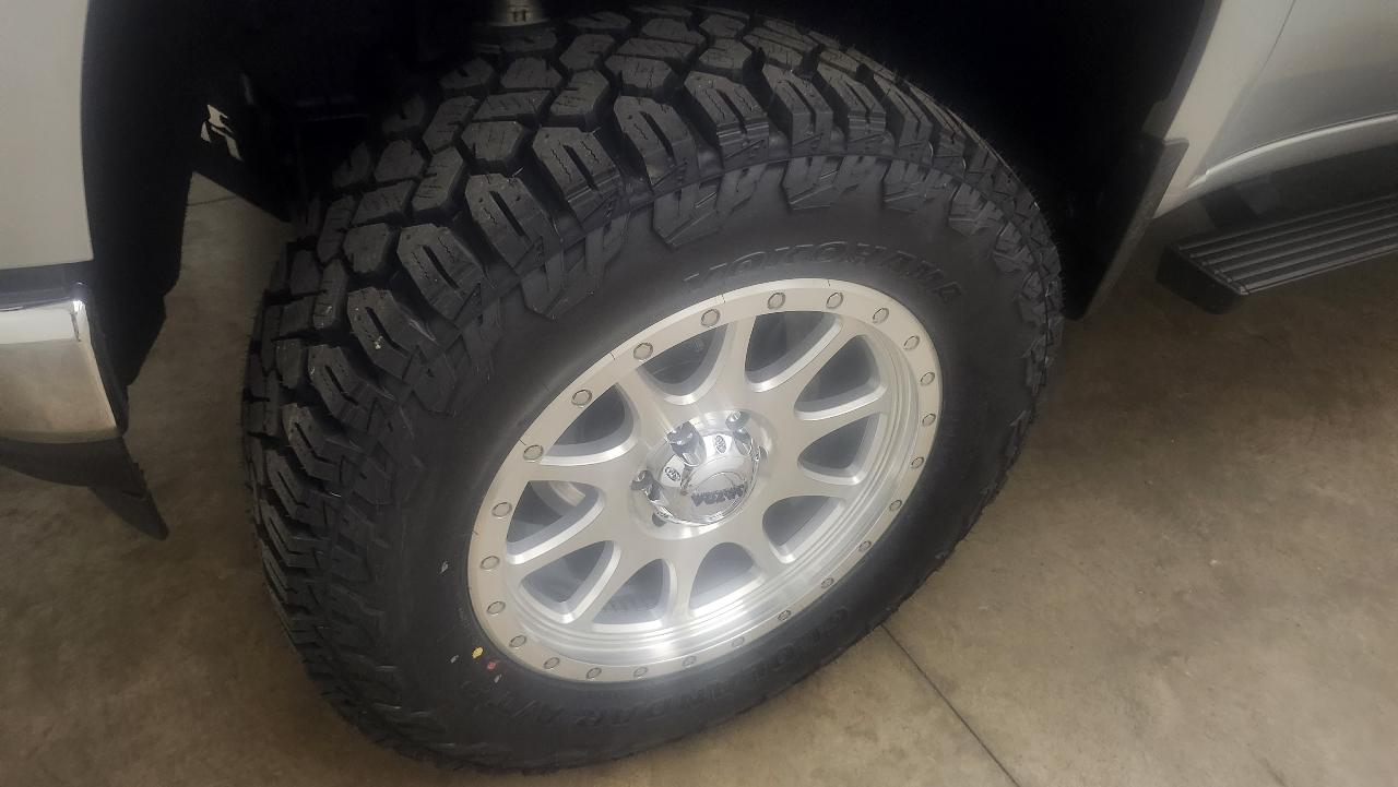 Chevrolet Silverado 1500 LT Crew Cab 4WD 2020