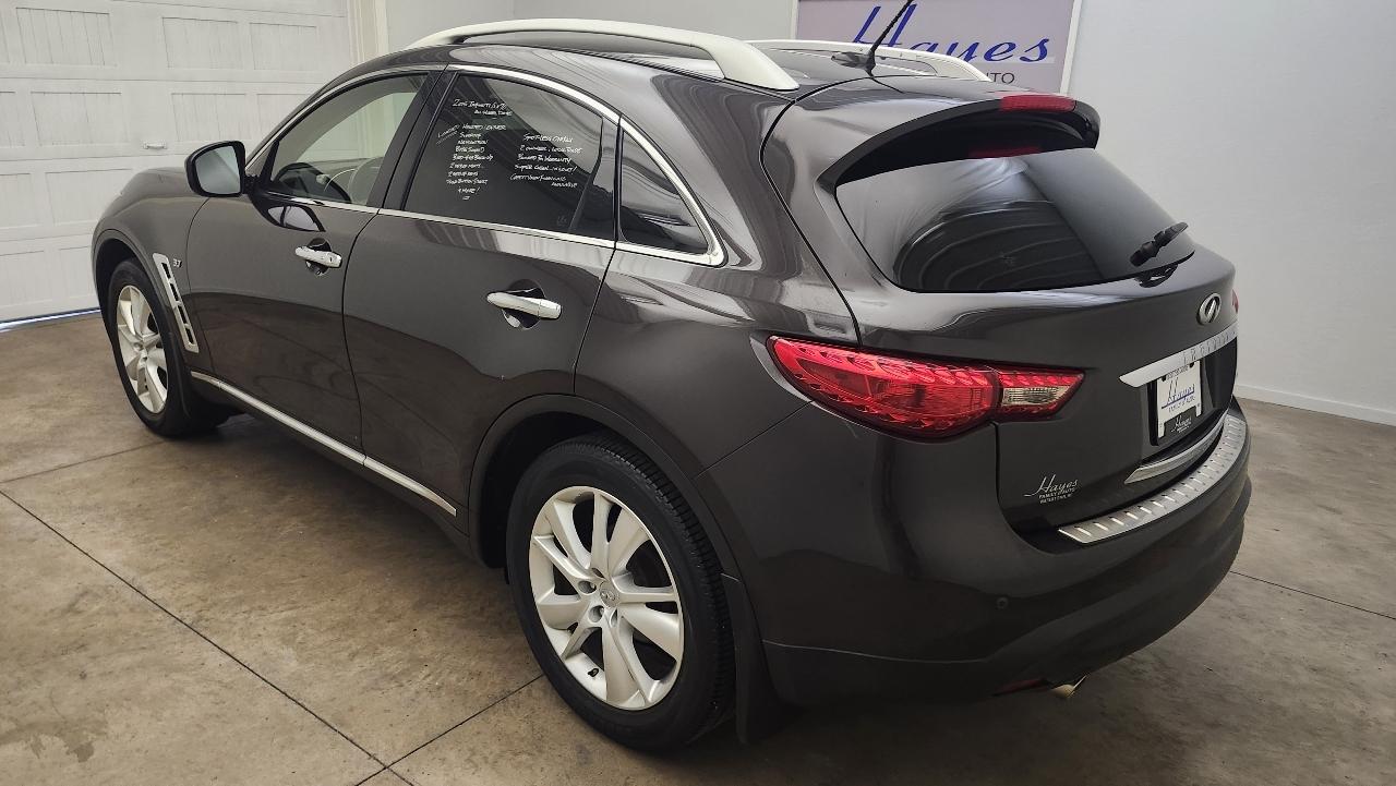 Infiniti QX70 AWD 2015