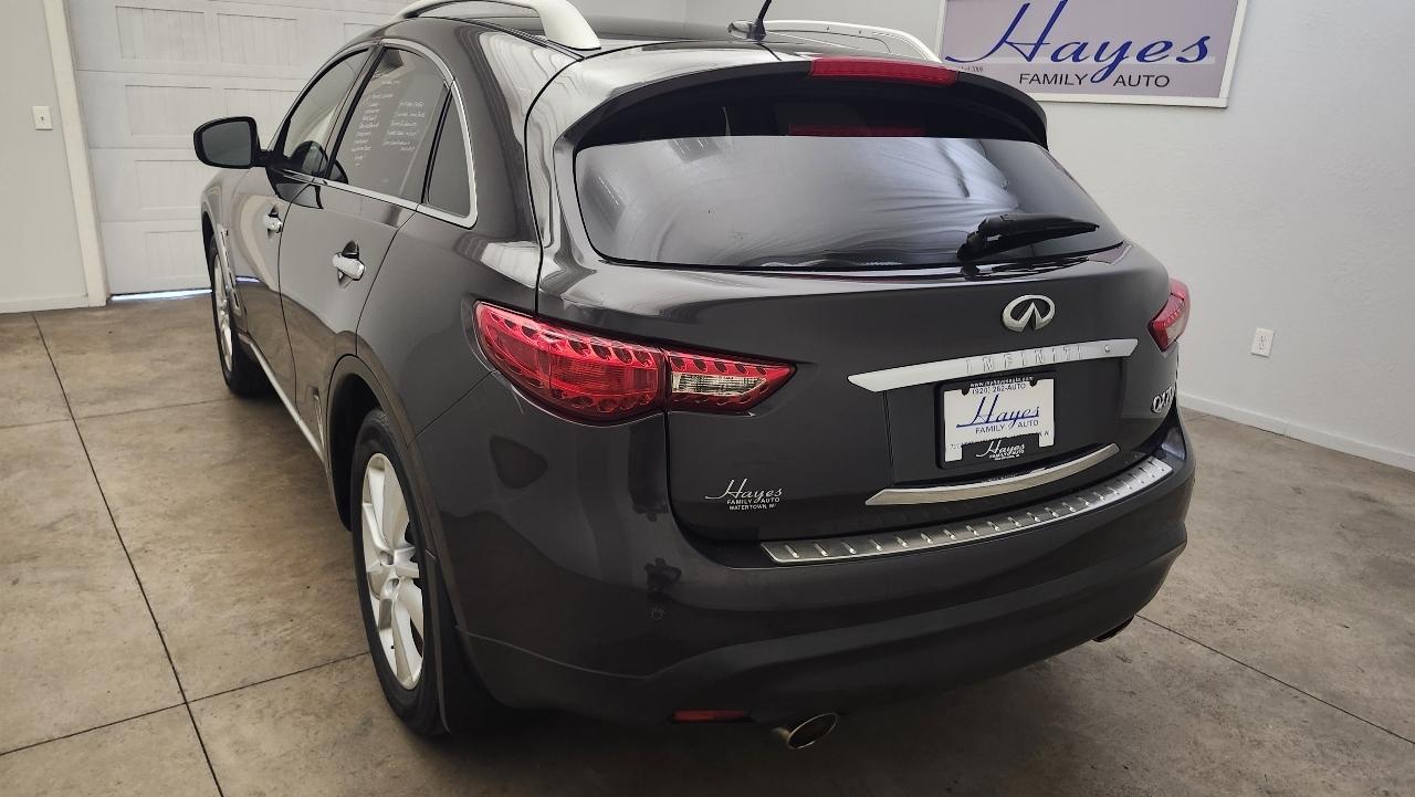 Infiniti QX70 AWD 2015