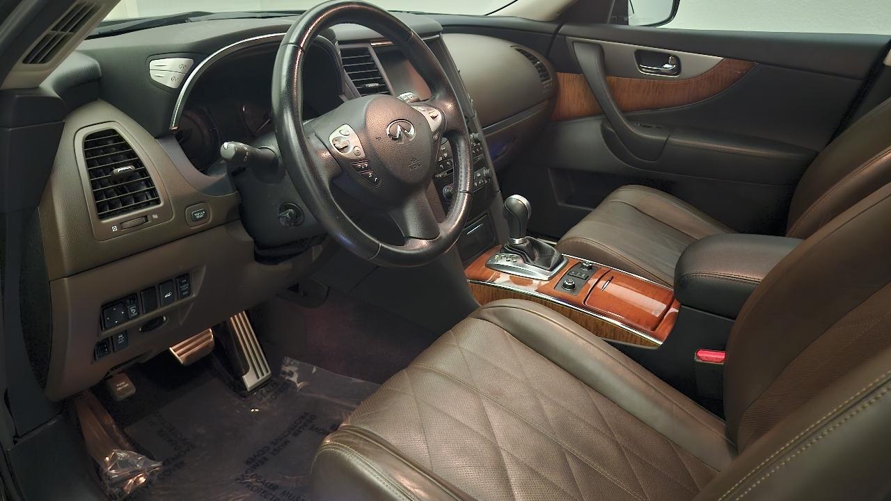 Infiniti QX70 AWD 2015