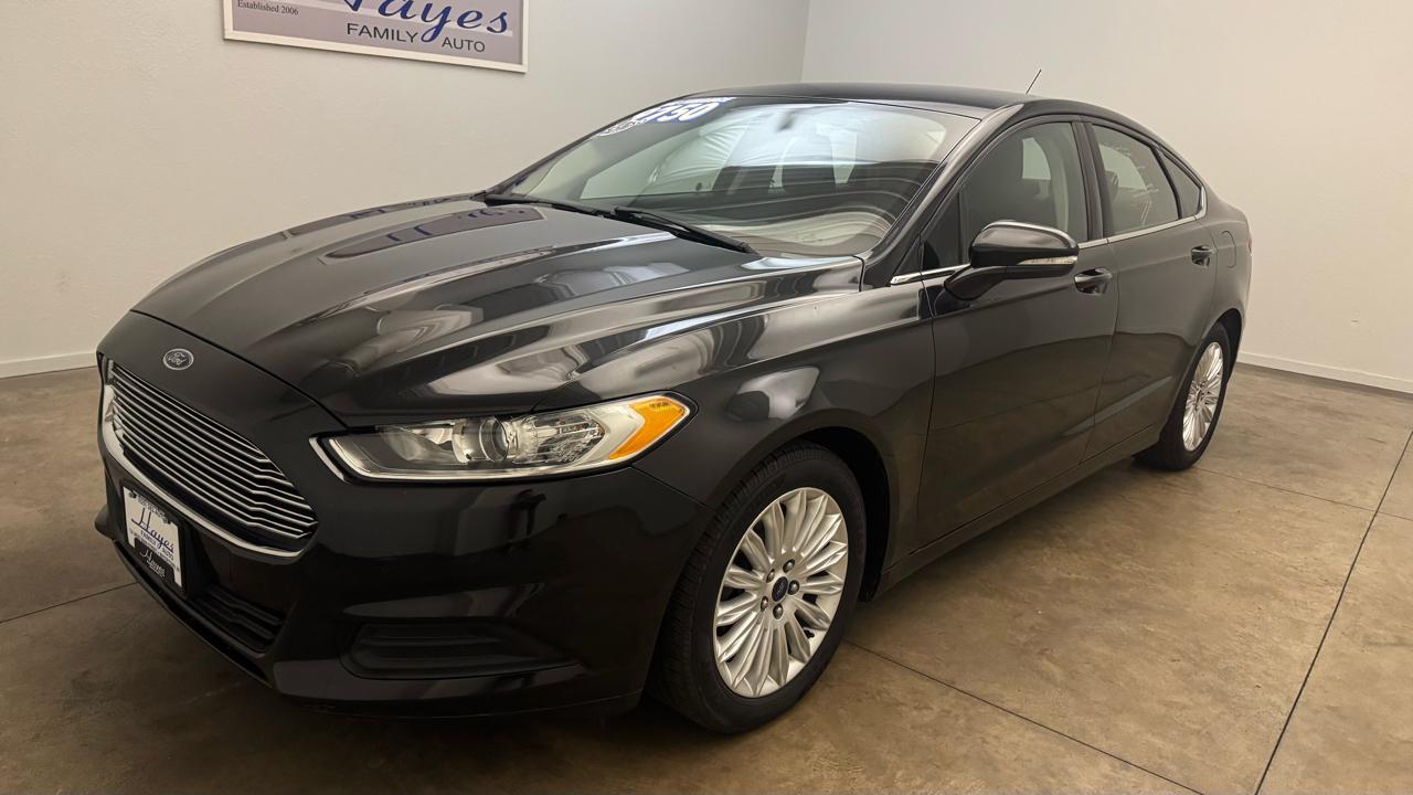 Ford Fusion Hybrid SE 2015