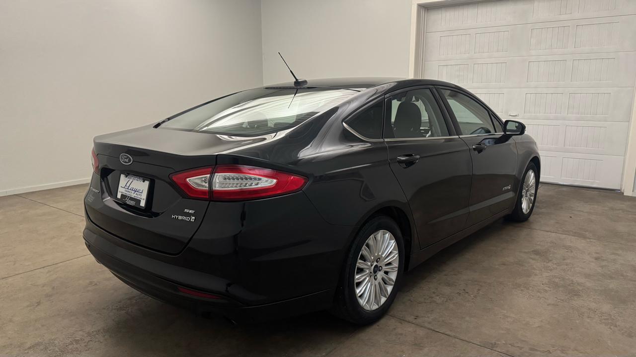 Ford Fusion Hybrid SE 2015