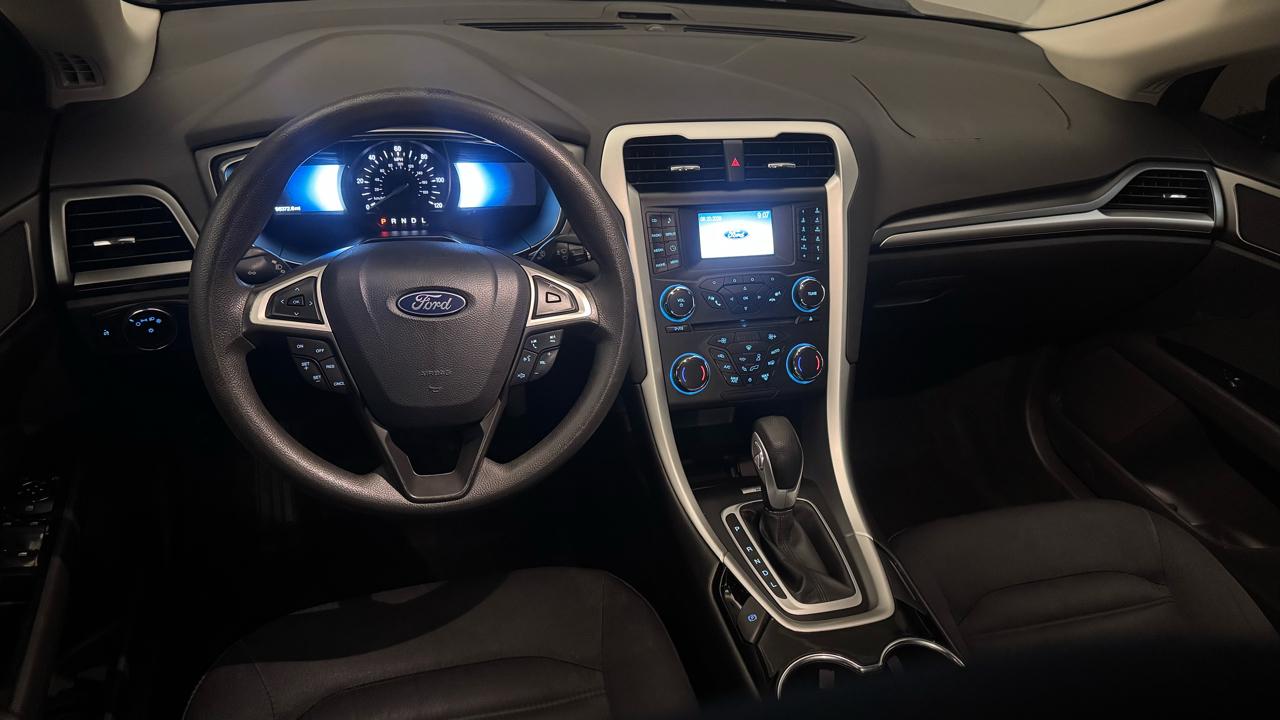 Ford Fusion Hybrid SE 2015