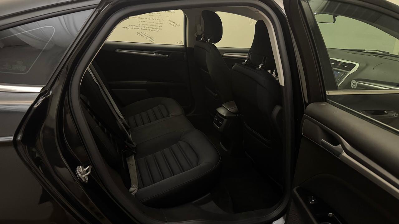 Ford Fusion Hybrid SE 2015