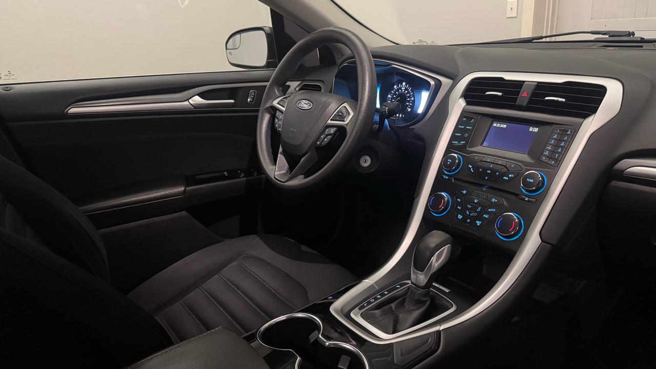 Ford Fusion Hybrid SE 2015