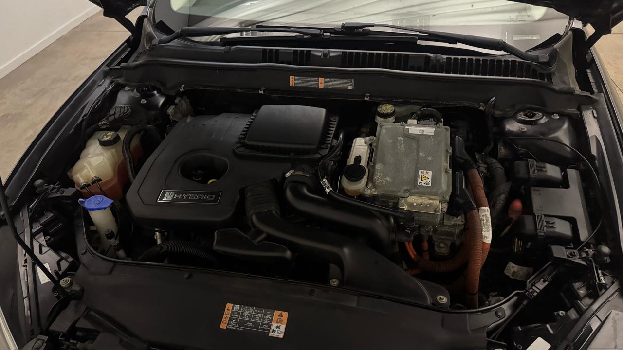 Ford Fusion Hybrid SE 2015