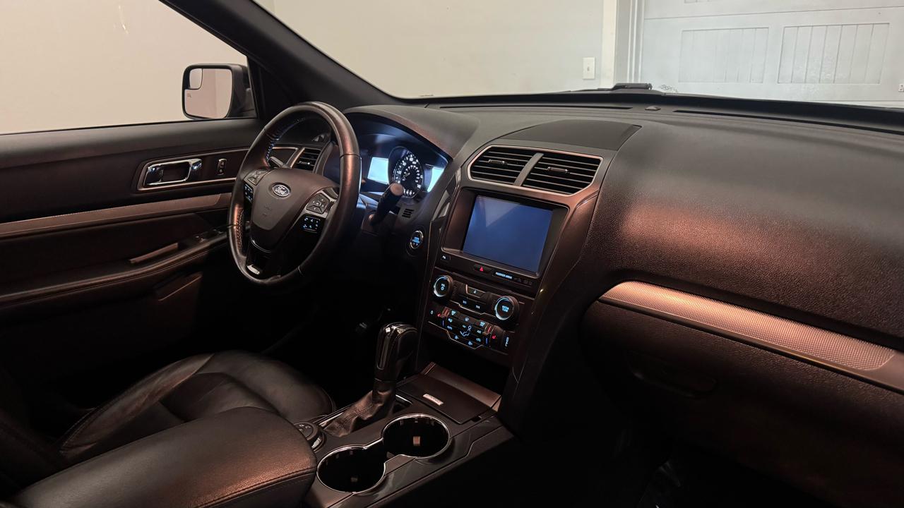Ford Explorer 4dr 112" WB XLT 4WD 2018