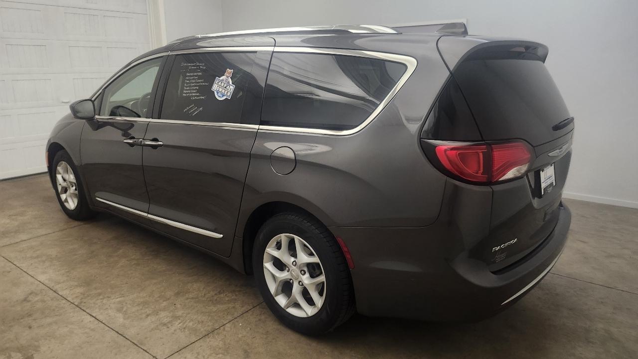 Chrysler Pacifica Touring-L Plus 2018