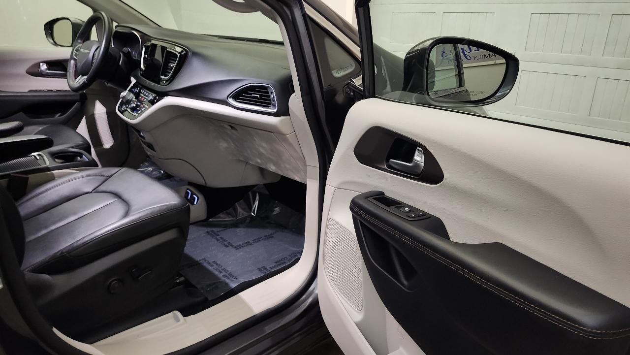 Chrysler Pacifica Touring-L Plus 2018