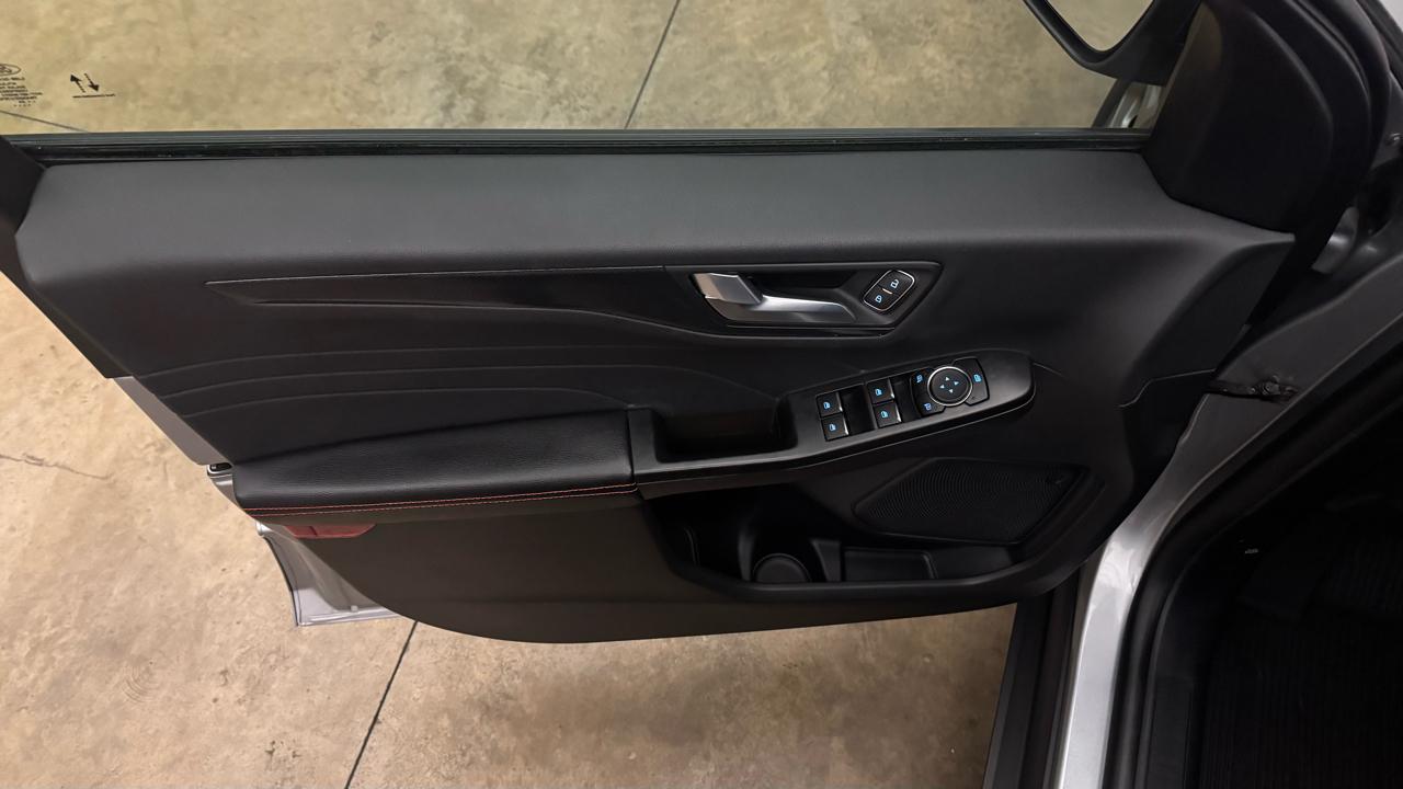 Ford Escape ST-Line AWD 2024