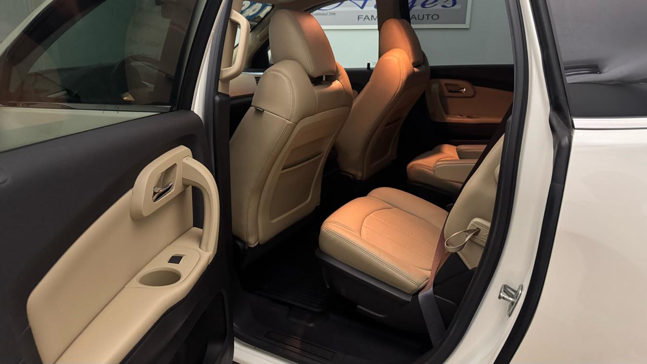 Chevrolet Traverse LTZ AWD 2011
