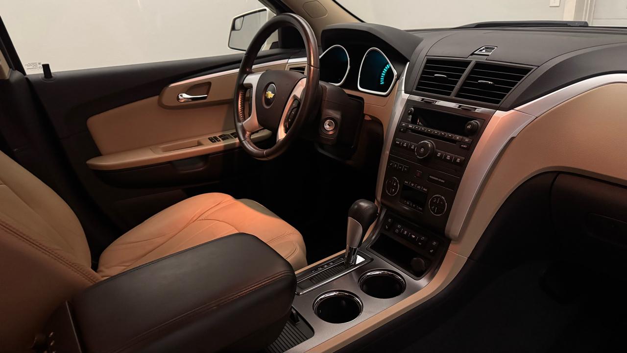 Chevrolet Traverse LTZ AWD 2011