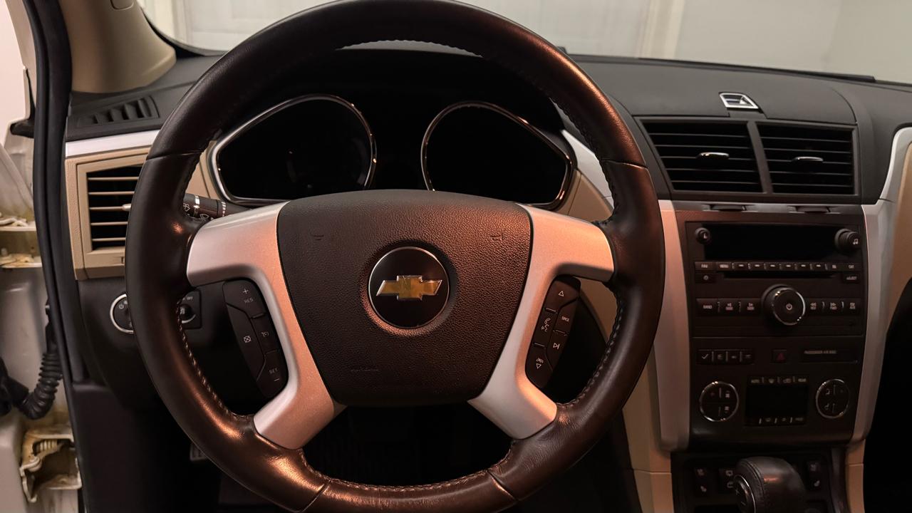 Chevrolet Traverse LTZ AWD 2011