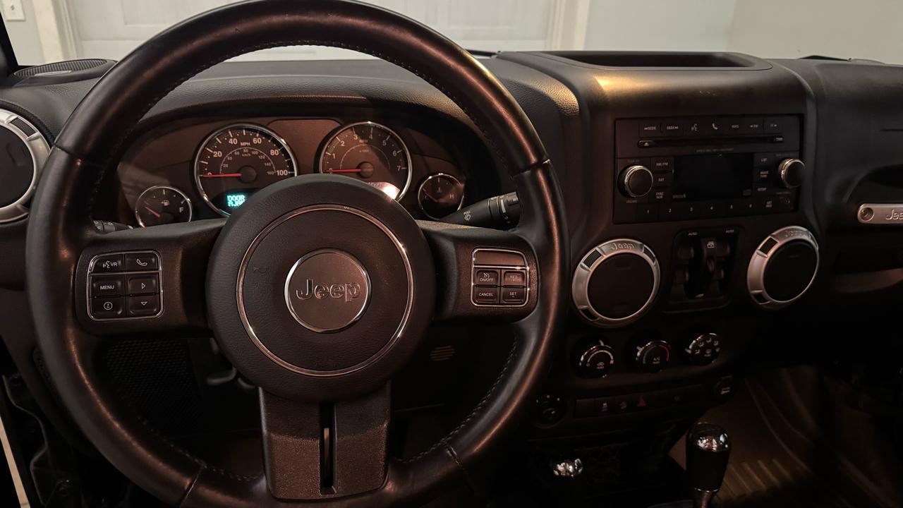 Jeep Wrangler Unlimited Sahara 4WD 2015