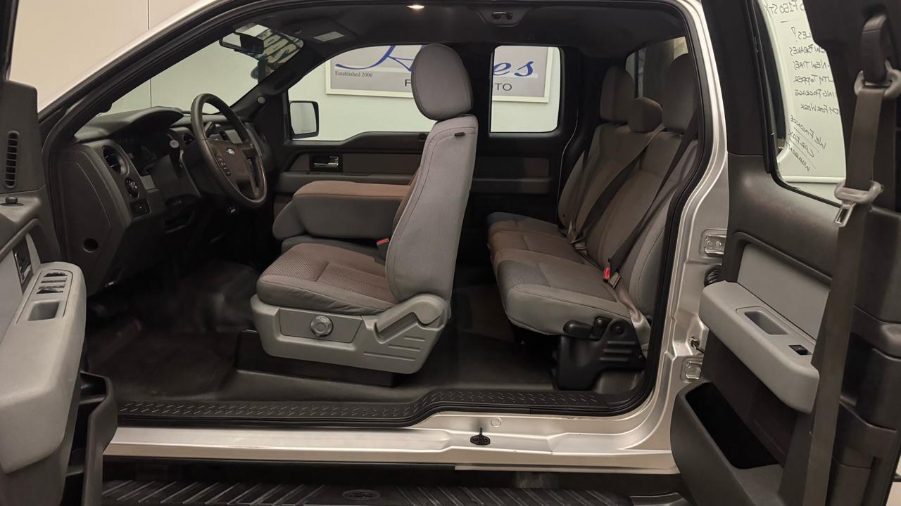 Ford F-150 STX SuperCab 2WD 2014