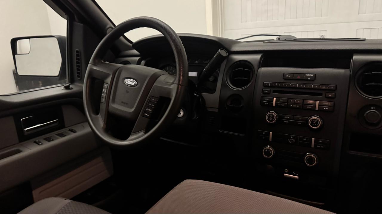 Ford F-150 STX SuperCab 2WD 2014