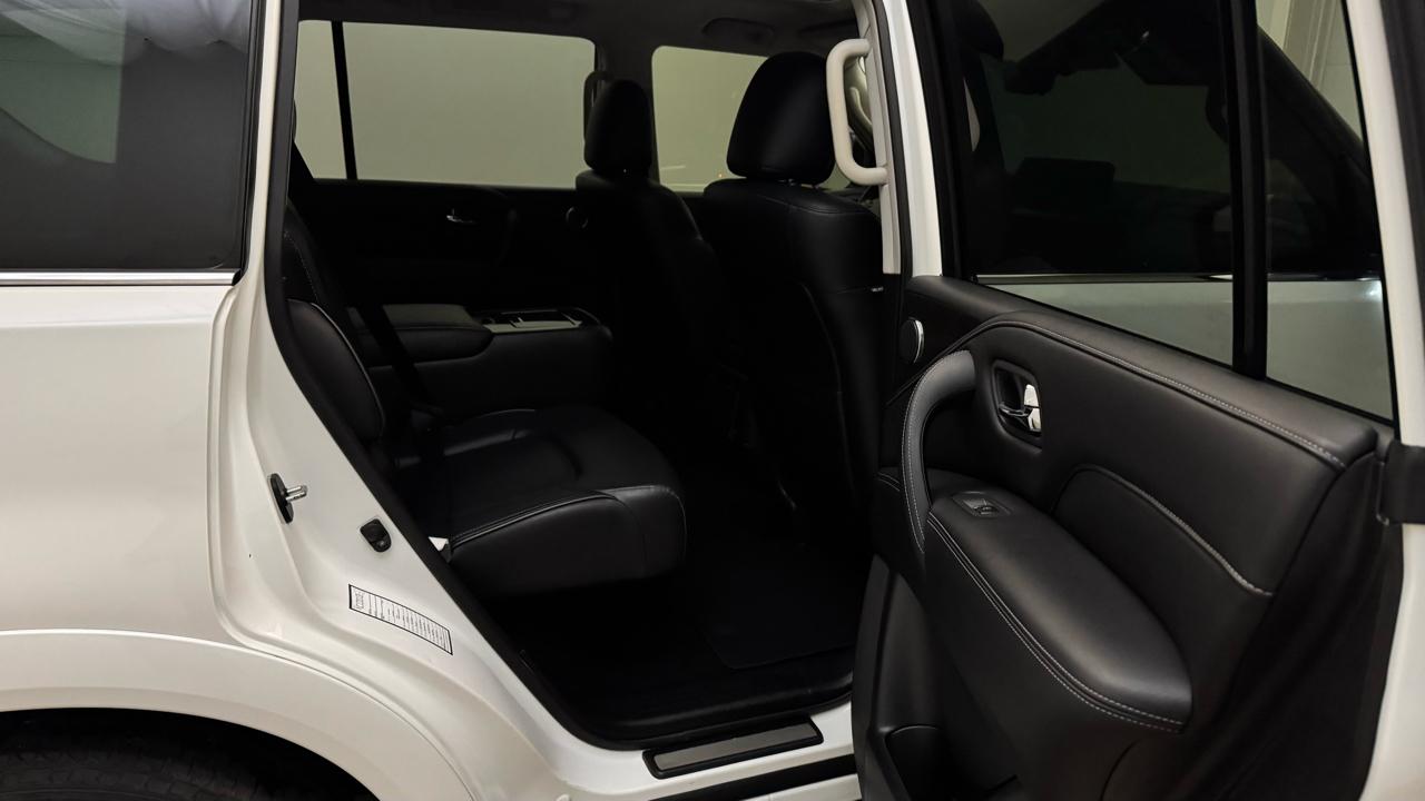 Infiniti QX80 LUXE 4WD 2023