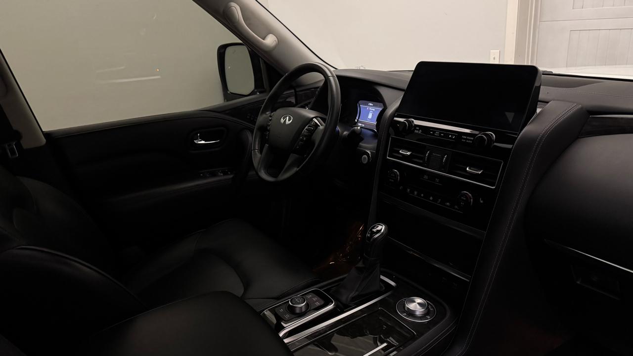Infiniti QX80 LUXE 4WD 2023