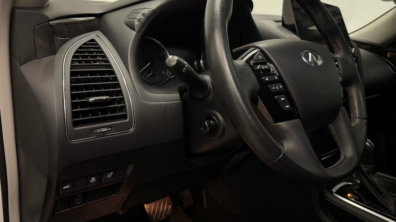 Infiniti QX80 LUXE 4WD 2023