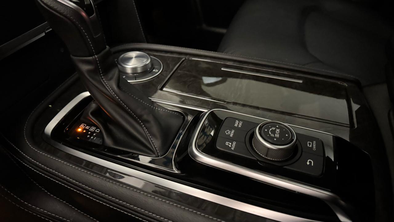 Infiniti QX80 LUXE 4WD 2023