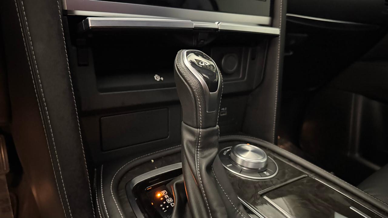 Infiniti QX80 LUXE 4WD 2023