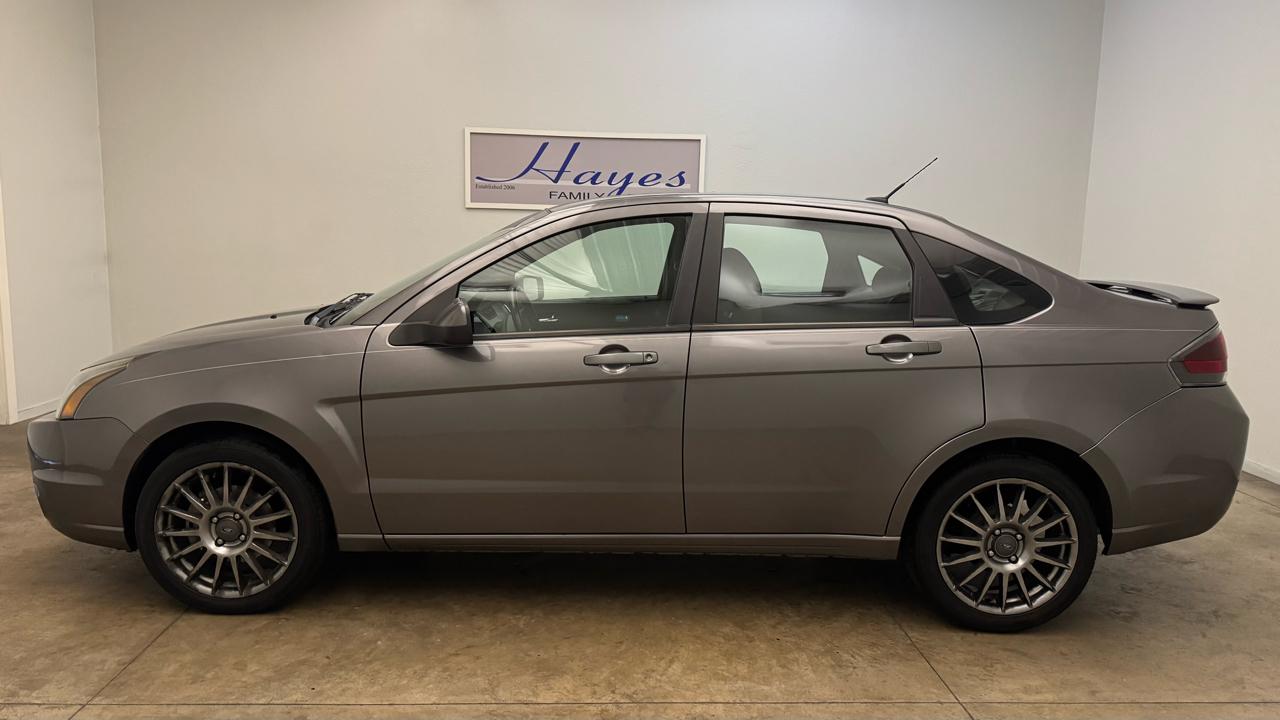 Ford Focus SES Sedan 2011
