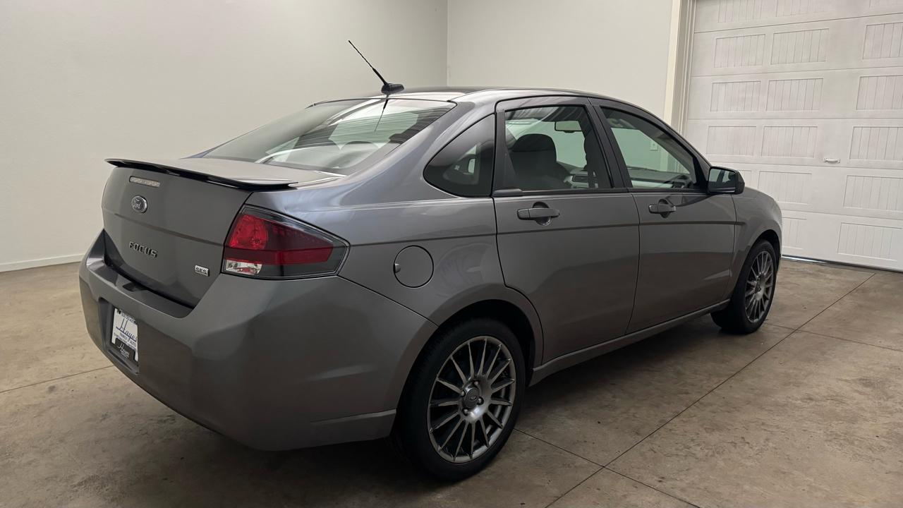 Ford Focus SES Sedan 2011