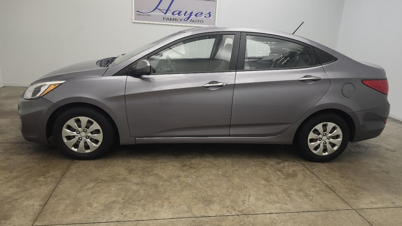Hyundai Accent SE 4-Door 6A 2016