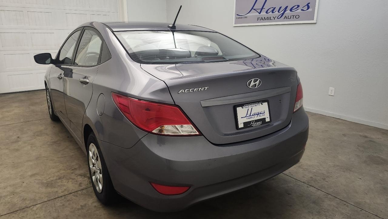 Hyundai Accent SE 4-Door 6A 2016